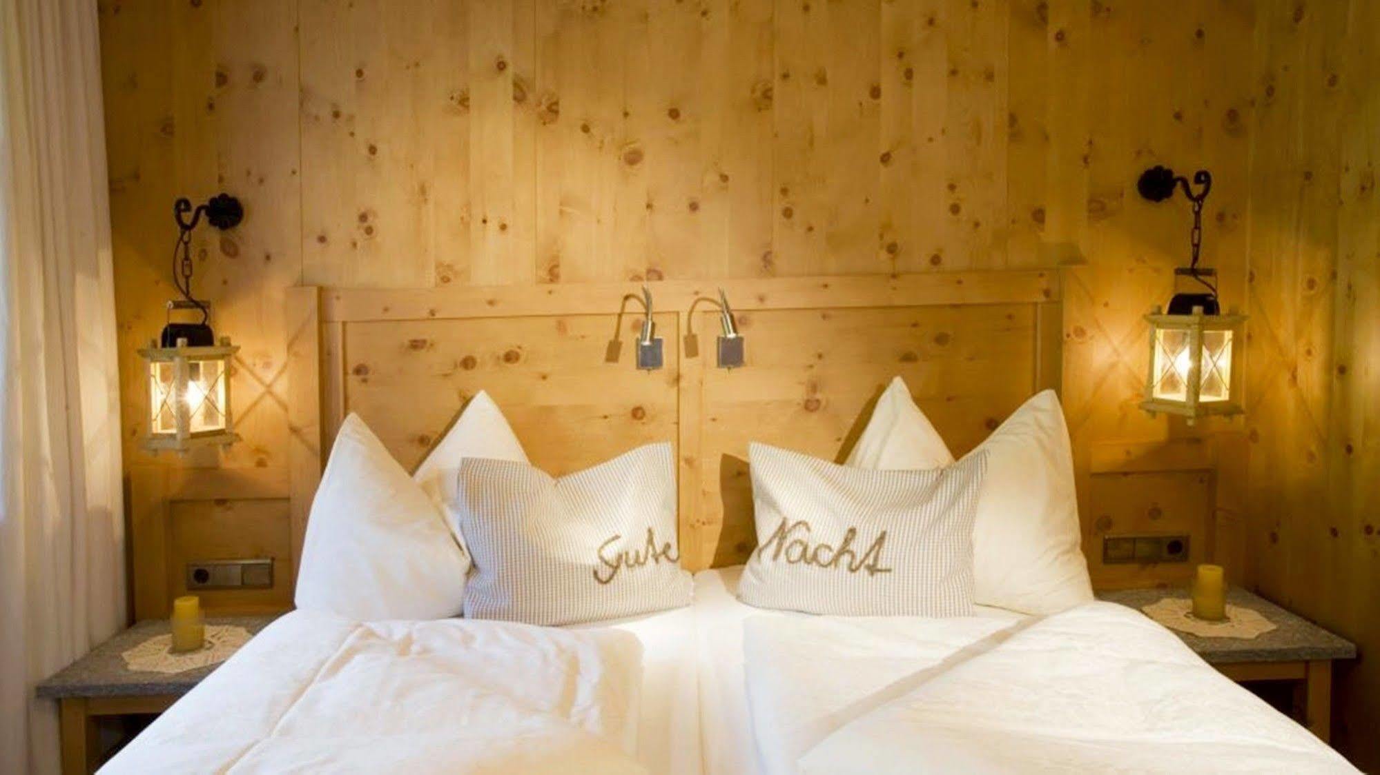 Natur-&Wanderhotel Tuxertal Exterior foto